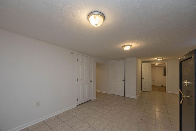 1925 Brent Street, Paris, KY 40361