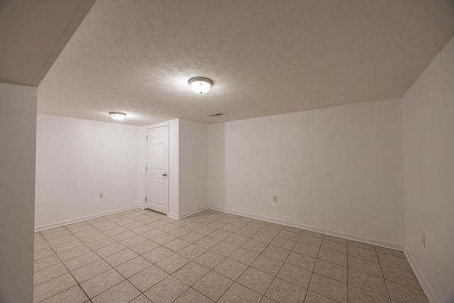 1925 Brent Street, Paris, KY 40361