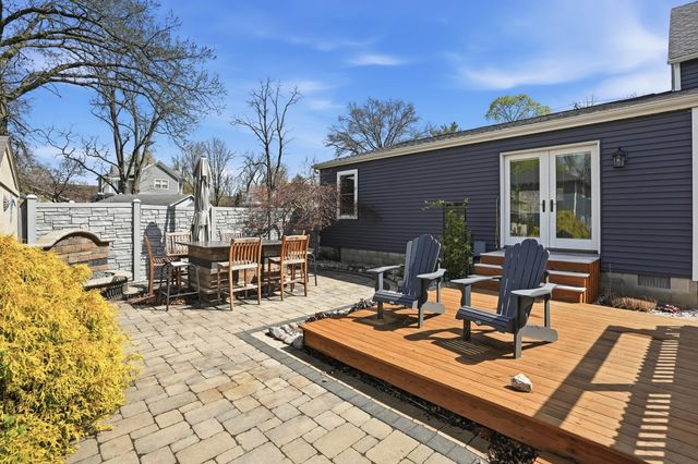 421 S East Street, Crown Point, IN 46307