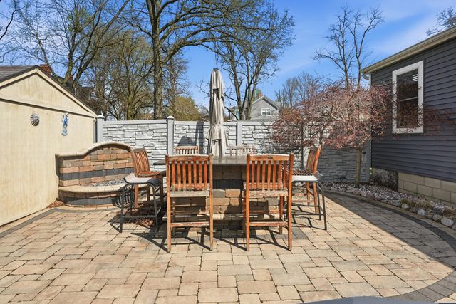 421 S East Street, Crown Point, IN 46307