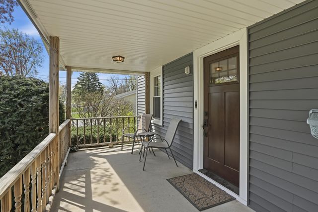 421 S East Street, Crown Point, IN 46307