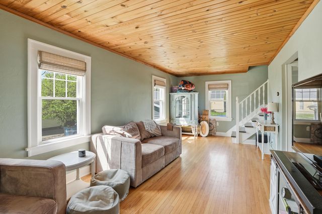 421 S East Street, Crown Point, IN 46307