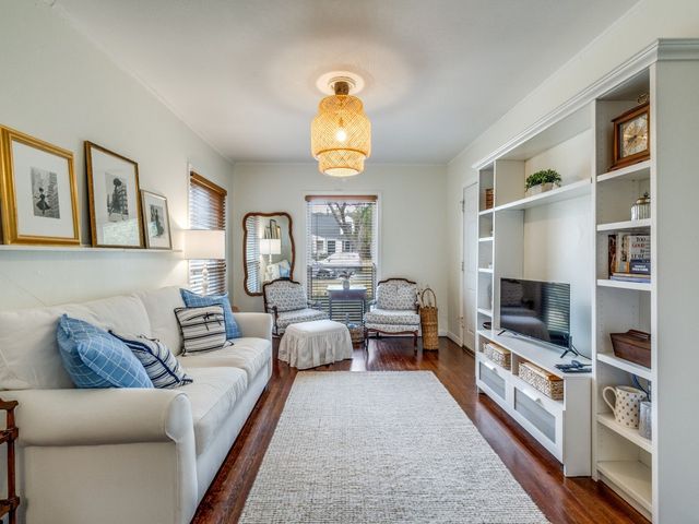 6014 Marquita Avenue, Dallas, TX 75206