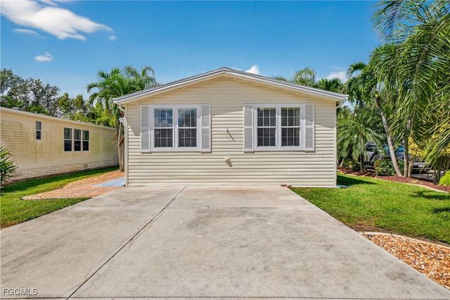 5720 Maplewood CT, Fort Myers, FL 33905
