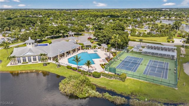 5720 Maplewood CT, Fort Myers, FL 33905