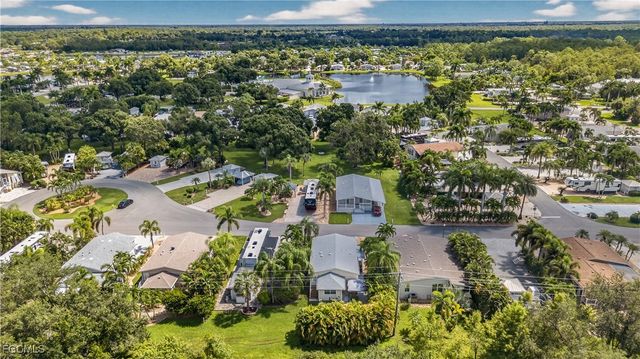 5720 Maplewood CT, Fort Myers, FL 33905