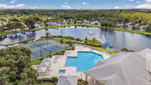 5720 Maplewood CT, Fort Myers, FL 33905