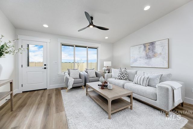 6903 S Cascabel Lane, Meridian, ID 83642