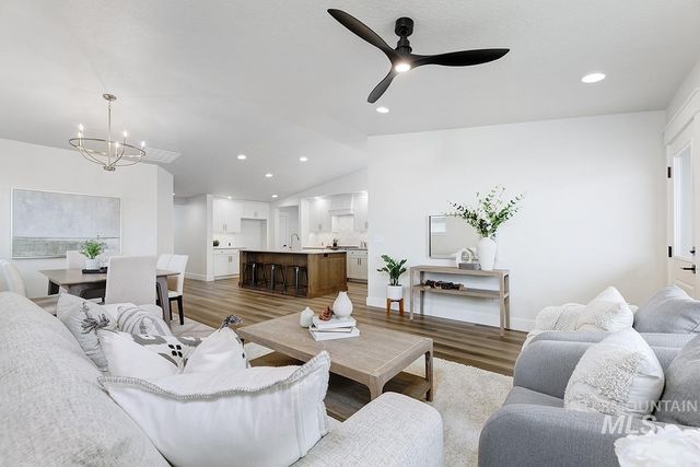 6903 S Cascabel Lane, Meridian, ID 83642