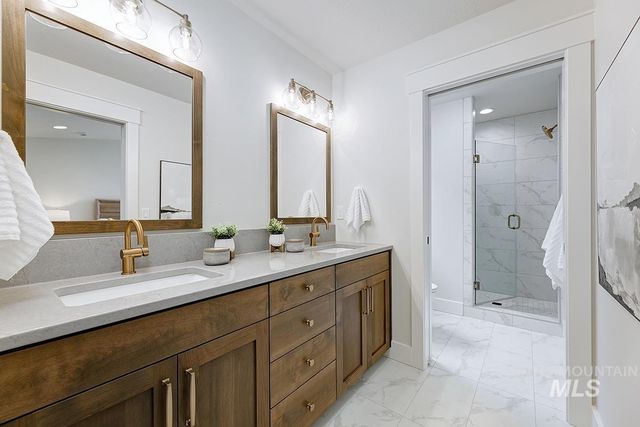 6903 S Cascabel Lane, Meridian, ID 83642