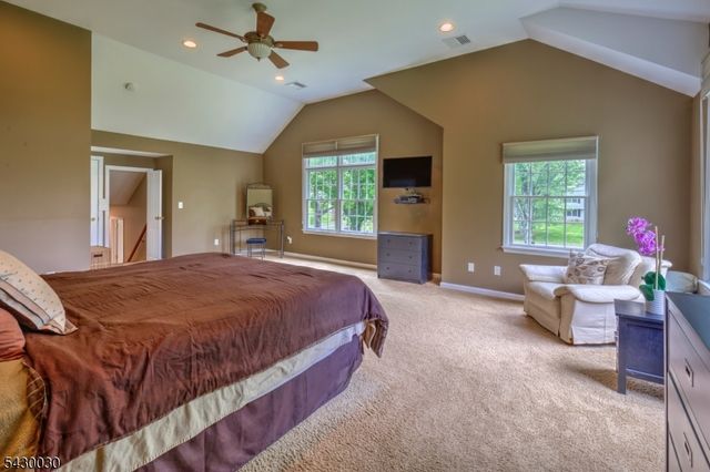 77 Riverside Dr, Bernards Twp., NJ 07920