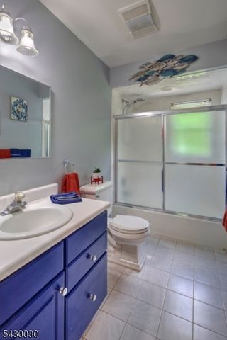 77 Riverside Dr, Bernards Twp., NJ 07920