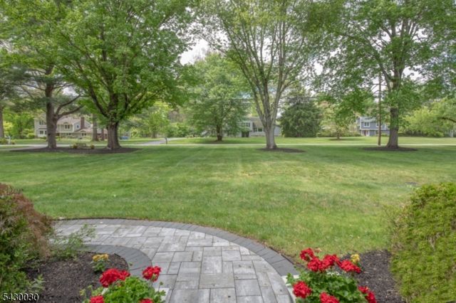 77 Riverside Dr, Bernards Twp., NJ 07920