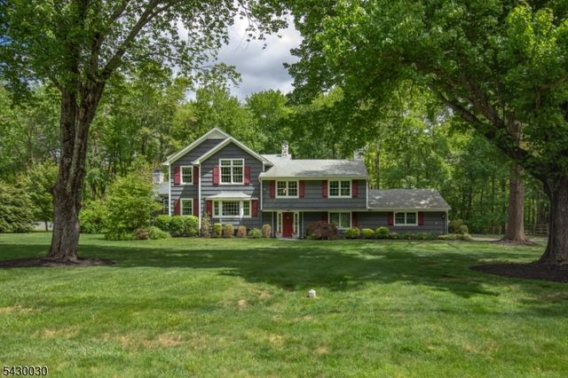 77 Riverside Dr, Bernards Twp., NJ 07920