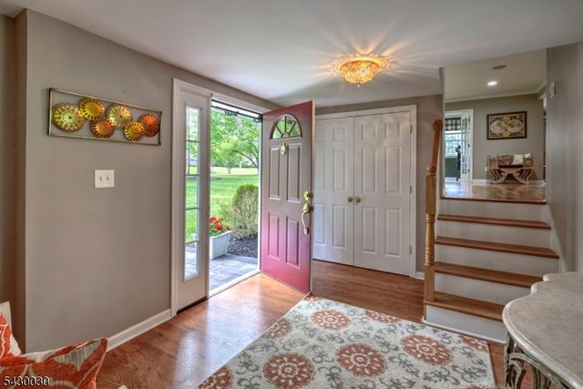 77 Riverside Dr, Bernards Twp., NJ 07920