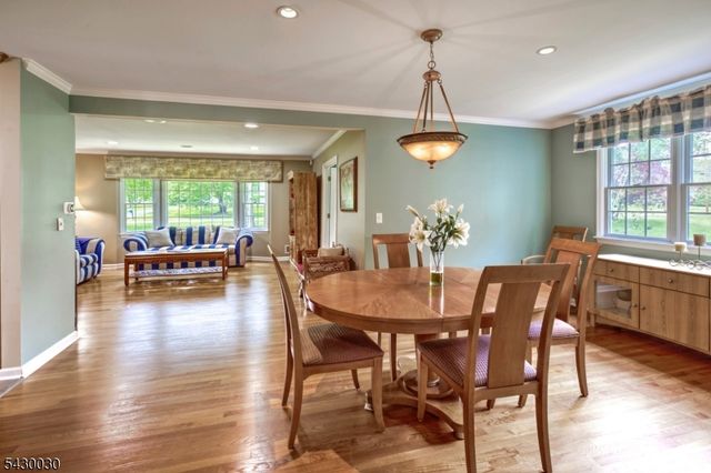 77 Riverside Dr, Bernards Twp., NJ 07920