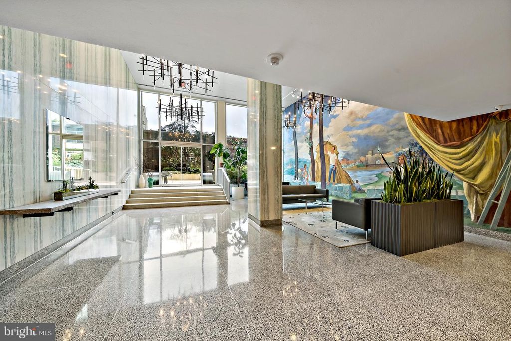 604-36 S WASHINGTON SQ #1015, Philadelphia, PA 19106