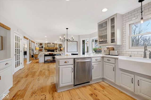 208 Surrey Hill, Noblesville, IN 46062