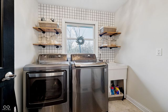 208 Surrey Hill, Noblesville, IN 46062