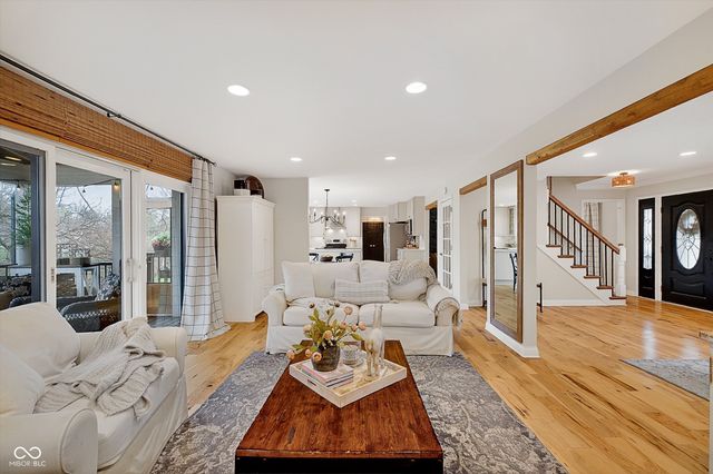 208 Surrey Hill, Noblesville, IN 46062