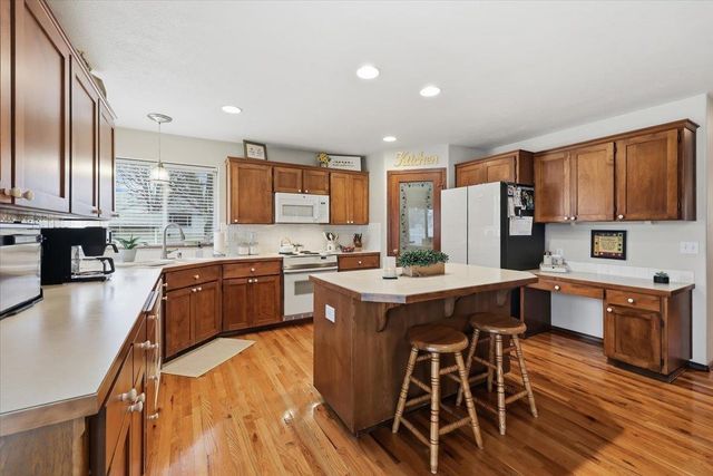 3104 S Sunnybrook Ct, Spokane Valley, WA 99037