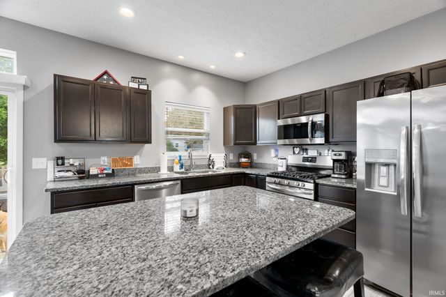 160 Wadsworth Court, Lafayette, IN 47905