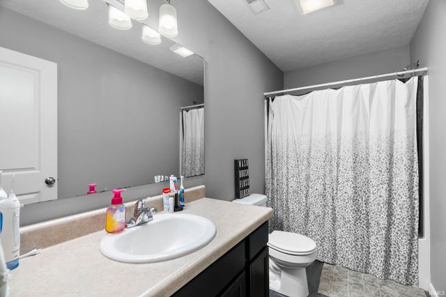 160 Wadsworth Court, Lafayette, IN 47905