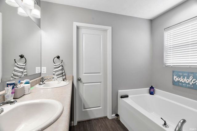 160 Wadsworth Court, Lafayette, IN 47905