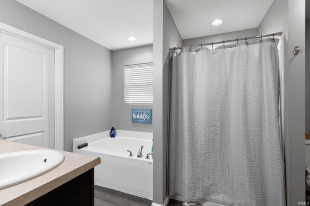 160 Wadsworth Court, Lafayette, IN 47905