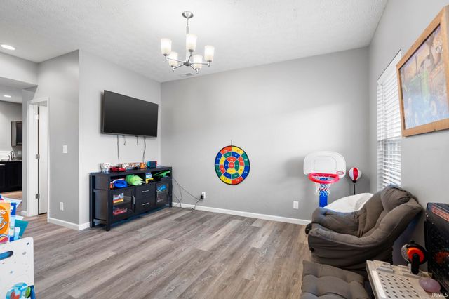 160 Wadsworth Court, Lafayette, IN 47905