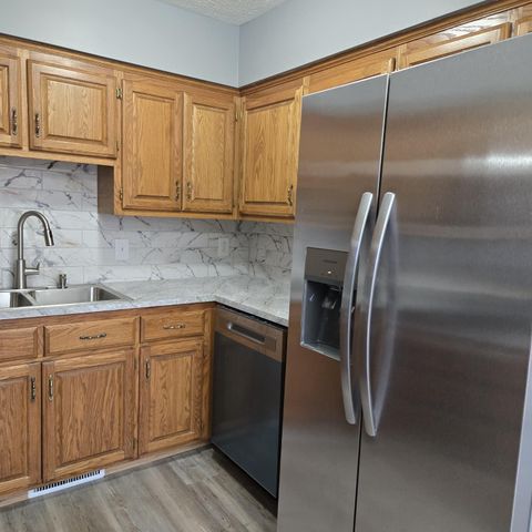 602 S 34TH Street, Council Bluffs, IA 51501