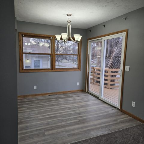 602 S 34TH Street, Council Bluffs, IA 51501