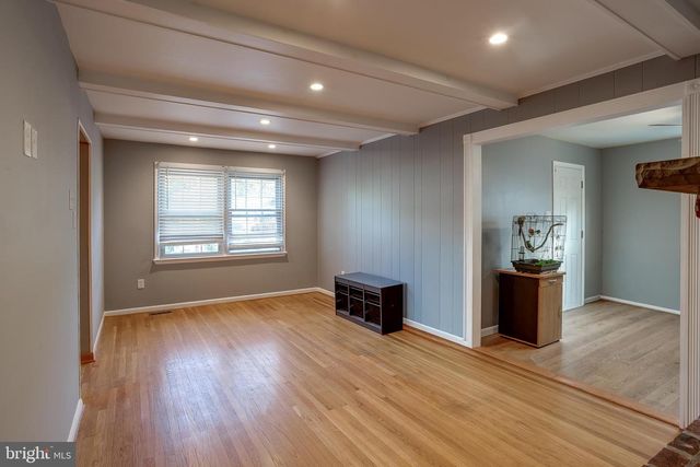 174 SCHOOLHOUSE LN, Mount Laurel, NJ 08054