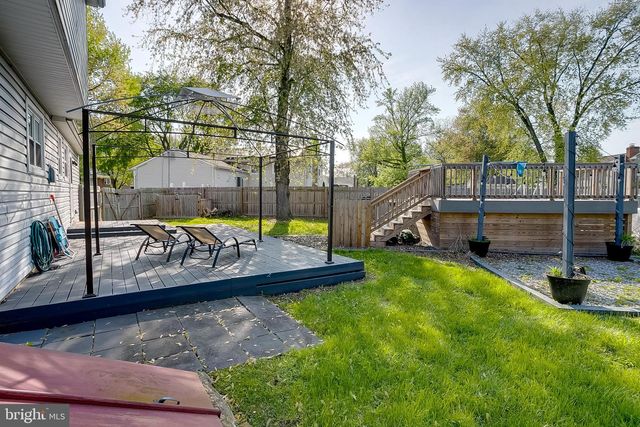 174 SCHOOLHOUSE LN, Mount Laurel, NJ 08054