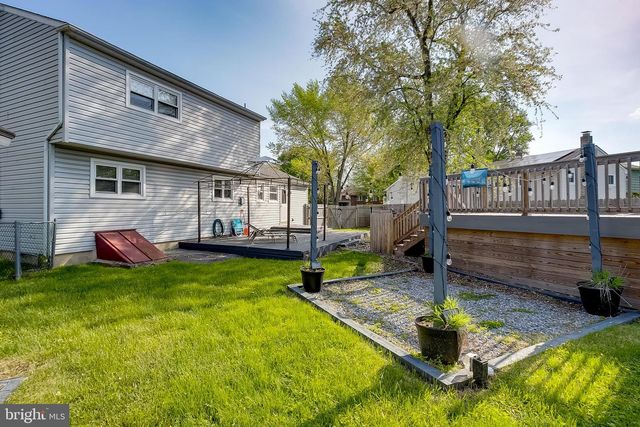 174 SCHOOLHOUSE LN, Mount Laurel, NJ 08054