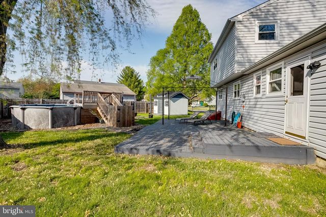 174 SCHOOLHOUSE LN, Mount Laurel, NJ 08054