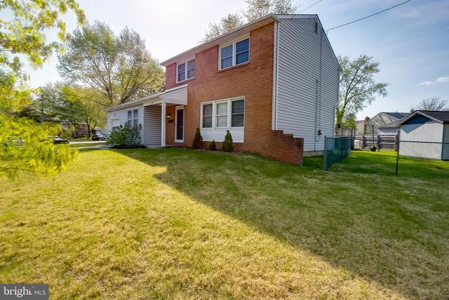174 SCHOOLHOUSE LN, Mount Laurel, NJ 08054