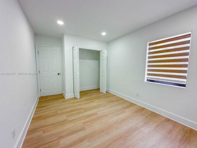 4000 SW 28th St, West Park, FL 33023