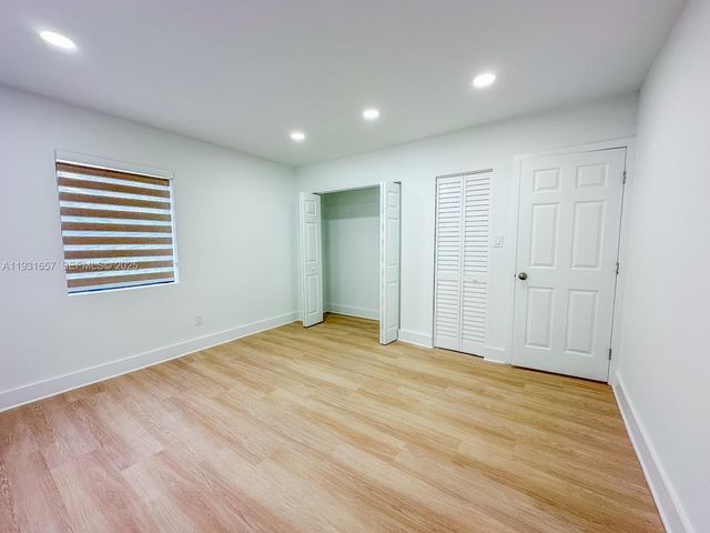 4000 SW 28th St, West Park, FL 33023