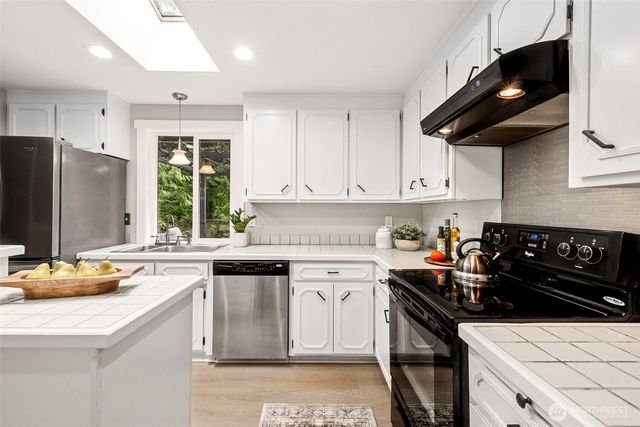 26055 SE 152 Street, Issaquah, WA 98027