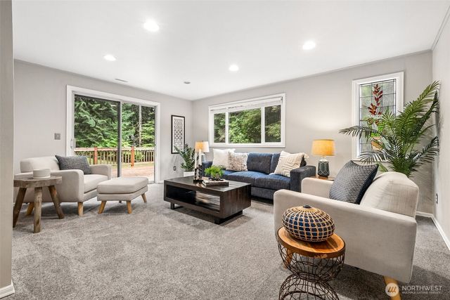 26055 SE 152 Street, Issaquah, WA 98027