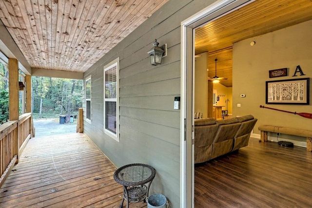 55 Rolling Oaks Road, Murphy, NC 28906