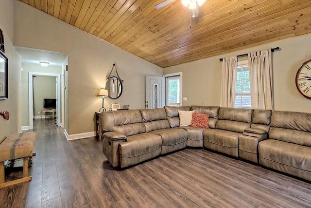 55 Rolling Oaks Road, Murphy, NC 28906