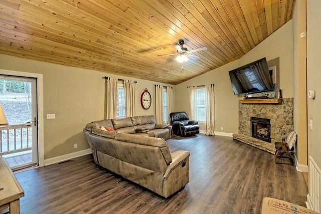 55 Rolling Oaks Road, Murphy, NC 28906