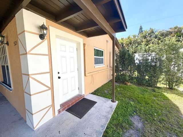 5121 SW 40th Avenue, Fort Lauderdale, FL 33314