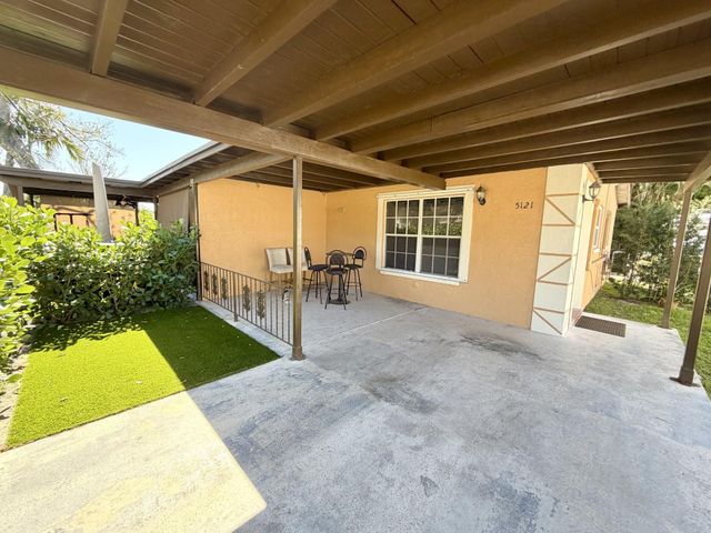 5121 SW 40th Avenue, Fort Lauderdale, FL 33314