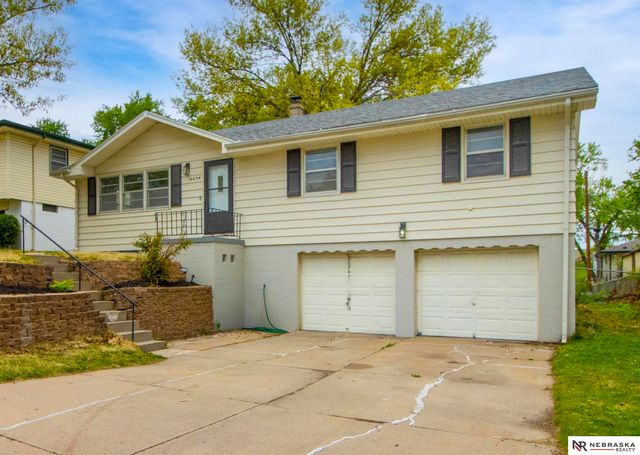 6634 Curtis Avenue, Omaha, NE 68104