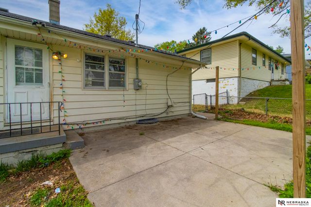 6634 Curtis Avenue, Omaha, NE 68104
