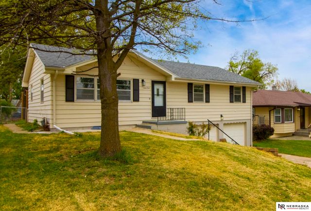 6634 Curtis Avenue, Omaha, NE 68104