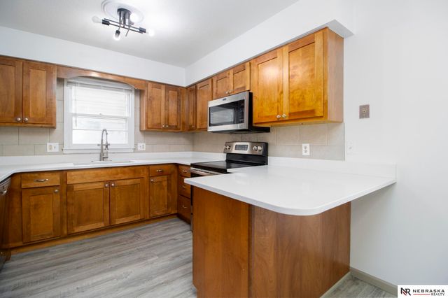 6634 Curtis Avenue, Omaha, NE 68104